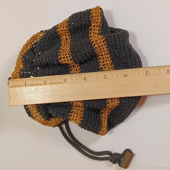 Vintage Knitted Drawstring Purse - Picture 7 of 8